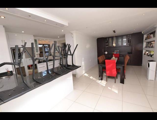 3 BEDROOM HOUSE FOR SALE IN HEUWELOORD